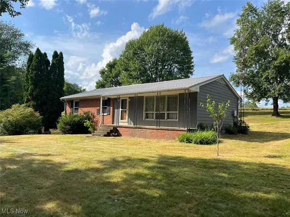 1238 Alamo Rd SE, Carrollton, OH 44615