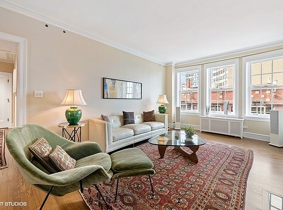 3rd image of 1120 N Lake Shore Dr #10C