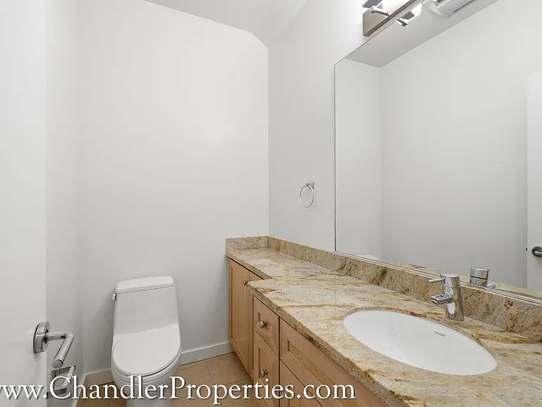 55 Trumbull St — Photo 6