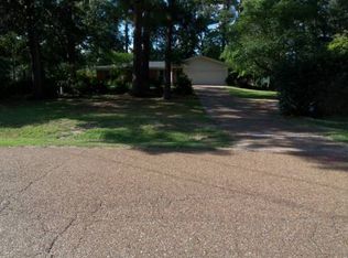 103 Ivy Ln, Pineville, LA 71360