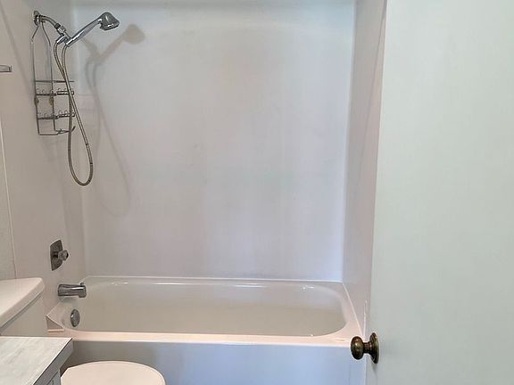 4th image of 9925 4th Ave W APT 9