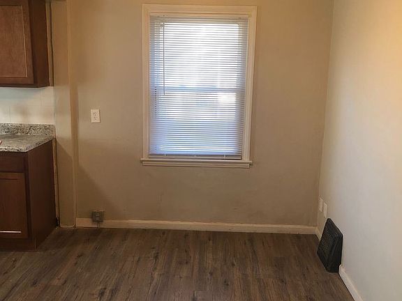 5th image of 7129 Manette Dr