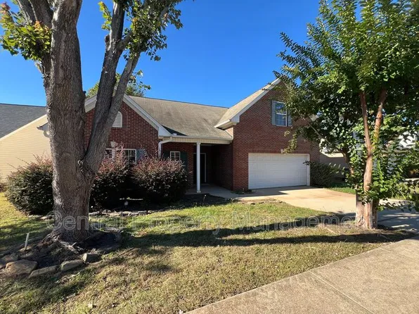 437 Melbourne Ln, Spartanburg, SC 29301