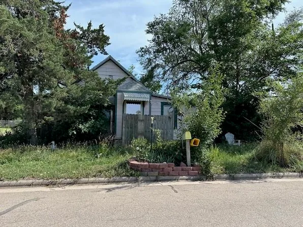 2915 9th St, Great Bend, KS 67530
