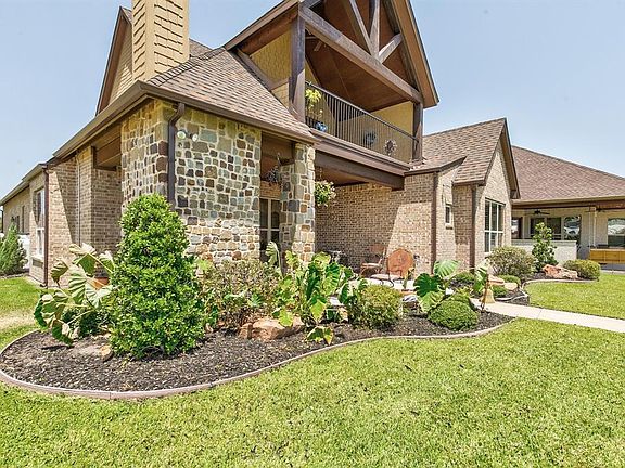 5th image of 822 Waterpoint Ct W
