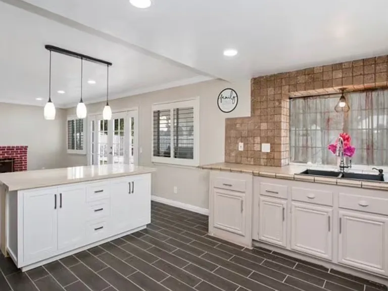 12520 Silver Saddle Way — Photo 4