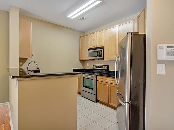 3rd image of 24 Avenue At Port Imperial APT 227