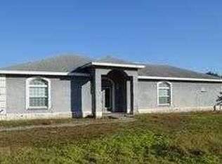 2618 Fritzke Rd, Dover, FL 33527