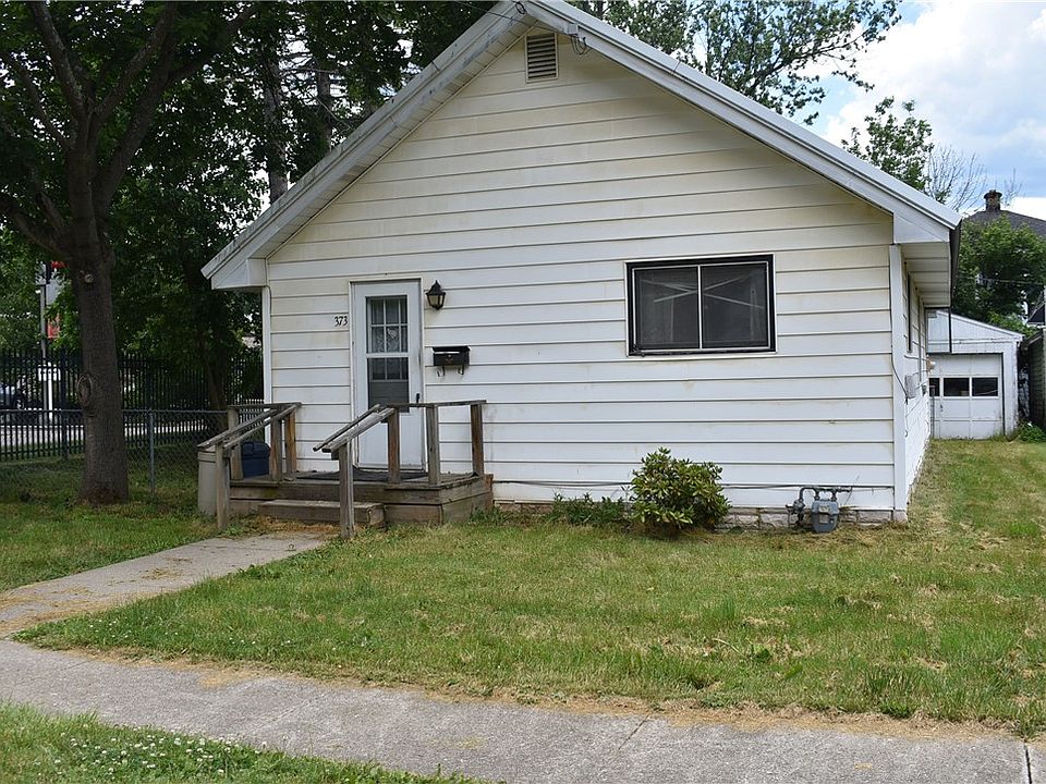 2nd image of 373 Congress St