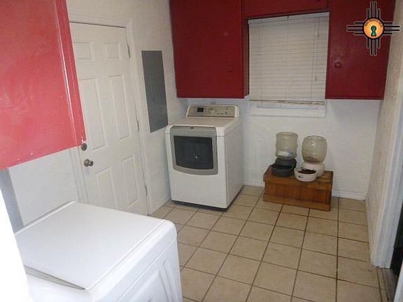 4th image of 125 E Manana Blvd