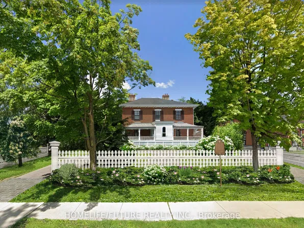 64 King St, Toronto, ON M9N 1L3