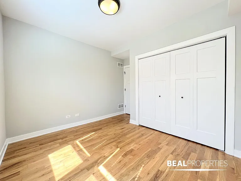 2209 W Eastwood Ave #1N — Photo 4
