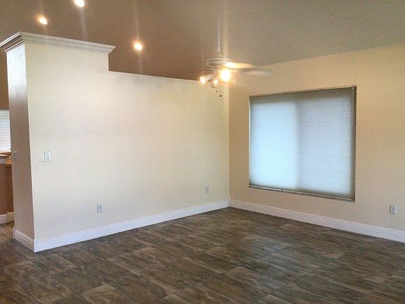 3rd image of 4932 Hook Hollow Cir