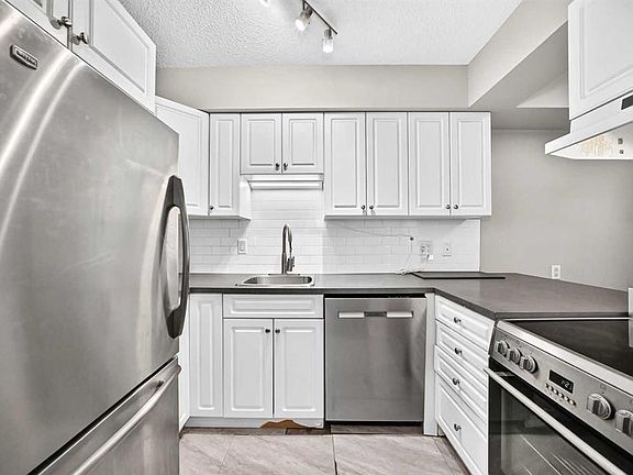 5th image of 2204 1st St SW #111