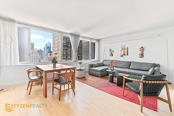 Rented by City Zen Realty | media 2