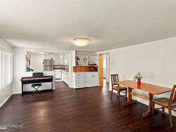 5th image of 3401 Dorbrandt St