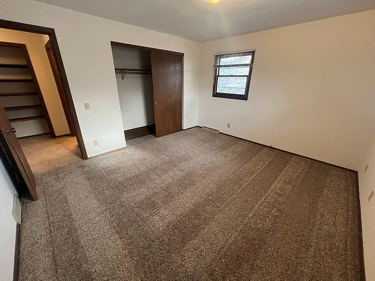 5228 Trafalger Pl — Photo 17