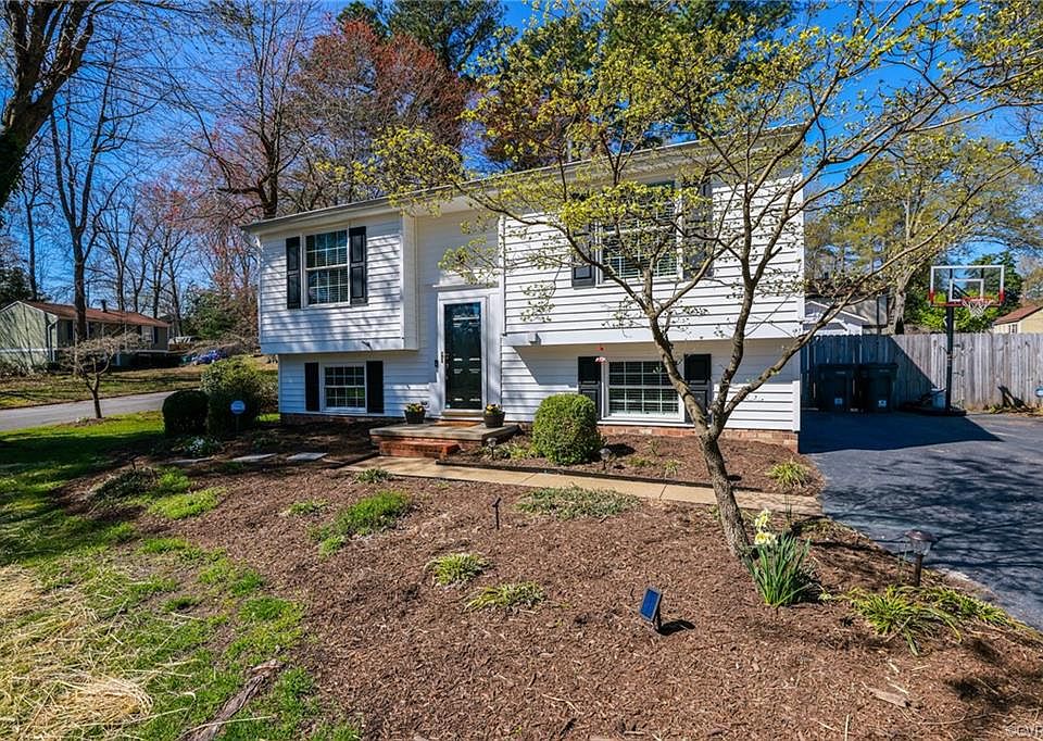 1st image of 4304 Pine Top Ct