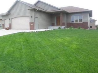 2505 S Camden Ave, Sioux Falls, SD 57106