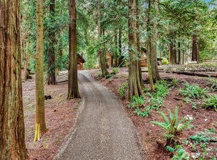 14432 Phelps Rd NE, Bainbridge Island, WA 98110