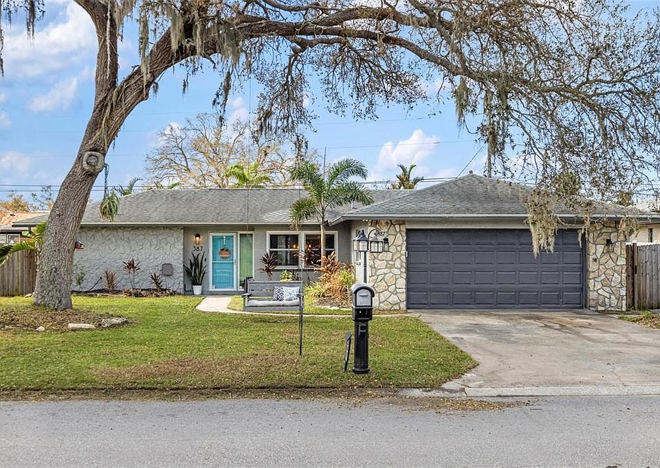1st image of 387 DORCHESTER DRIVE
