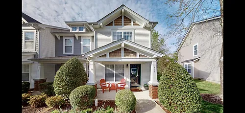 424 Shadow Glen Dr Photo 1