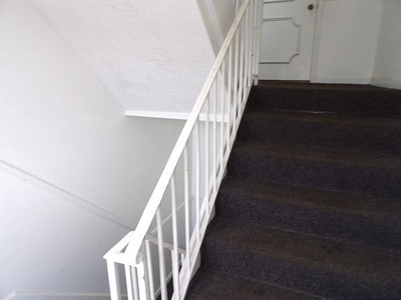 4th image of 110 Hanly Ln #4