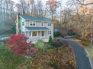 233 Cherry Tree Bend Rd, Port Murray, NJ 07865