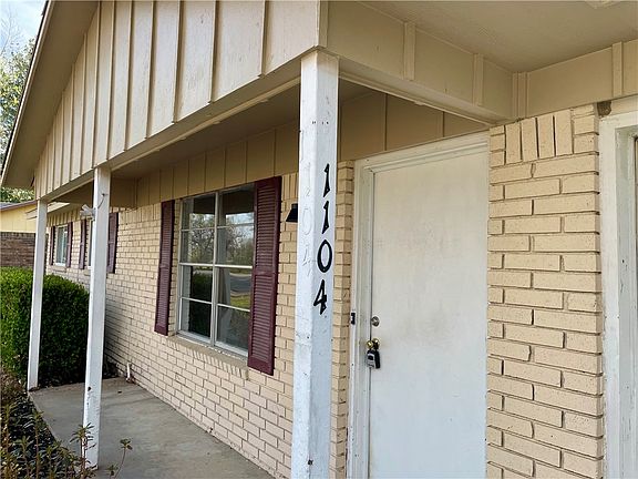 2nd image of 1104 Letha Dr