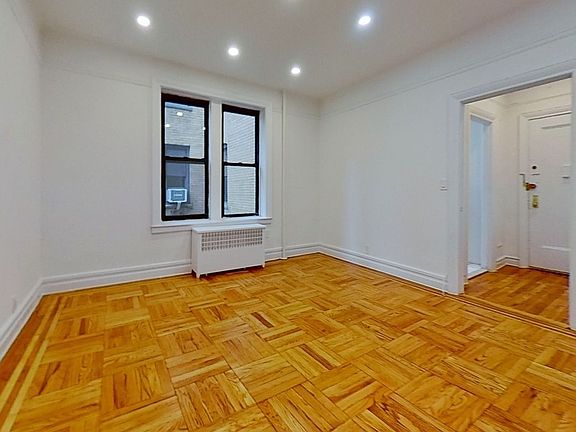 4th image of 332 E 84th St APT 4D