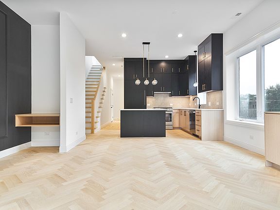 2nd image of 5446 S Kimbark Ave #3