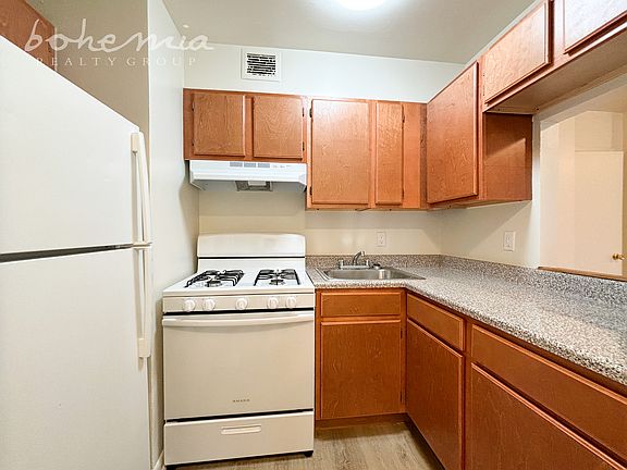 3rd image of 227 Cypress Ave #6B