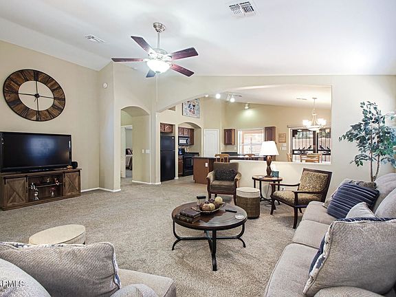 4th image of 22391 N Dietz Dr