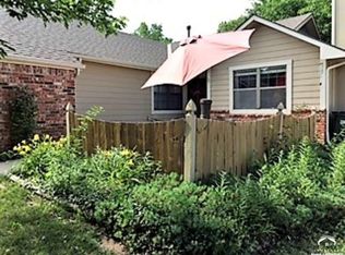 3904 Willshire Dr, Lawrence, KS 66049