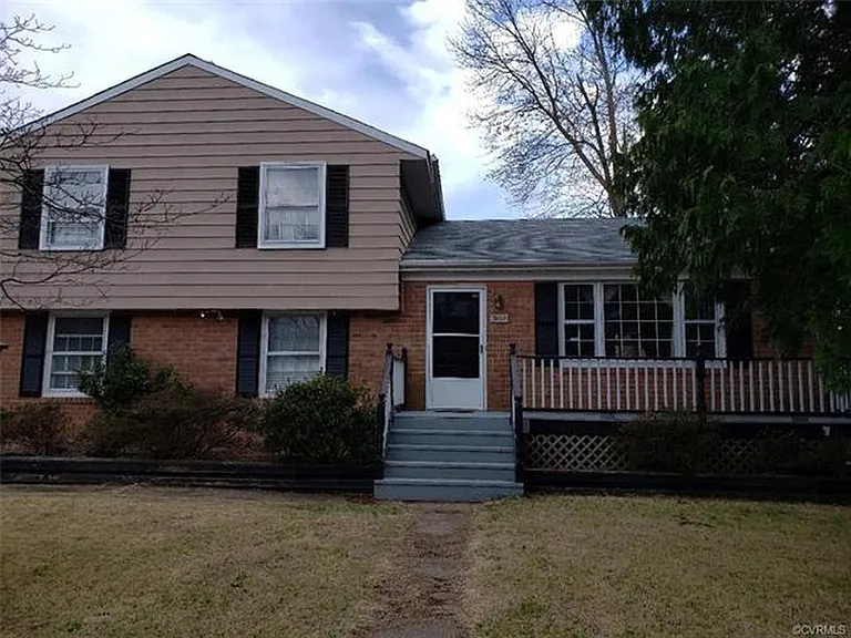 9111 Hungary Rd — Photo 2
