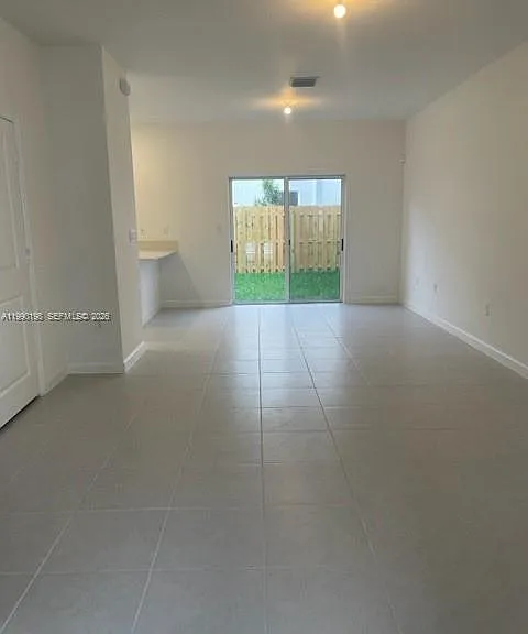 16239 SW 289th St #16243 — Photo 2