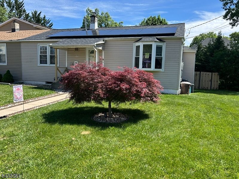 1st image of 6 Everson Pl