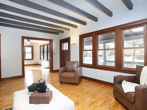 4th image of 453 S Park Ave