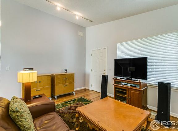 5th image of 1822 Clover Creek Dr
