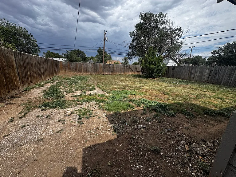 3609 S Polk St — Photo 15