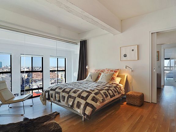 5th image of 330 Wythe Ave APT 7H