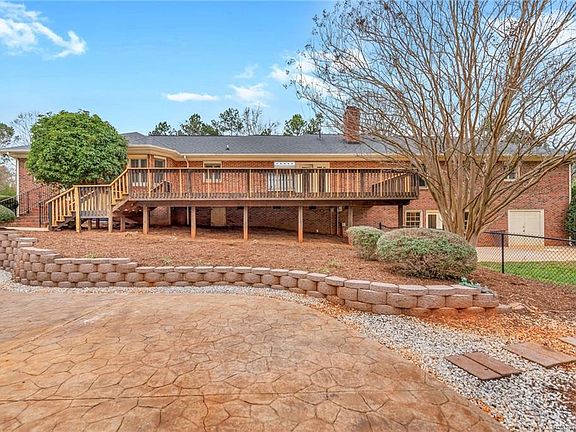 4th image of 4512 King Crowder Dr
