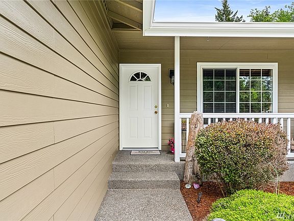 4th image of 9910 Overlook Dr NW