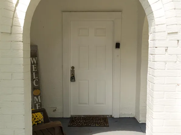 305 E Chestnut St, Gadsden, AL 35903