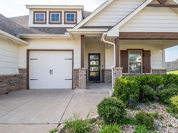 4th image of 18821 Autumn Grove Dr