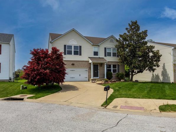 100 Westhaven Meadows Dr, Belleville, IL 62220
