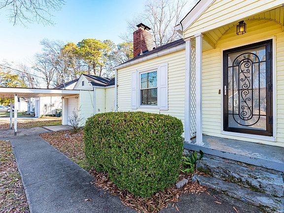5th image of 102 Woodvale Ave