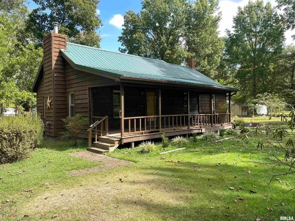 13706 Macomb St, Marion, IL 62959