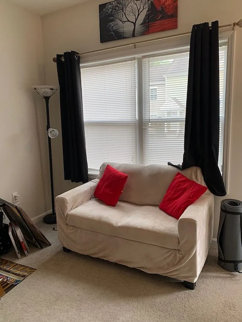 Townhouse located at Pikes Place — Photo 2