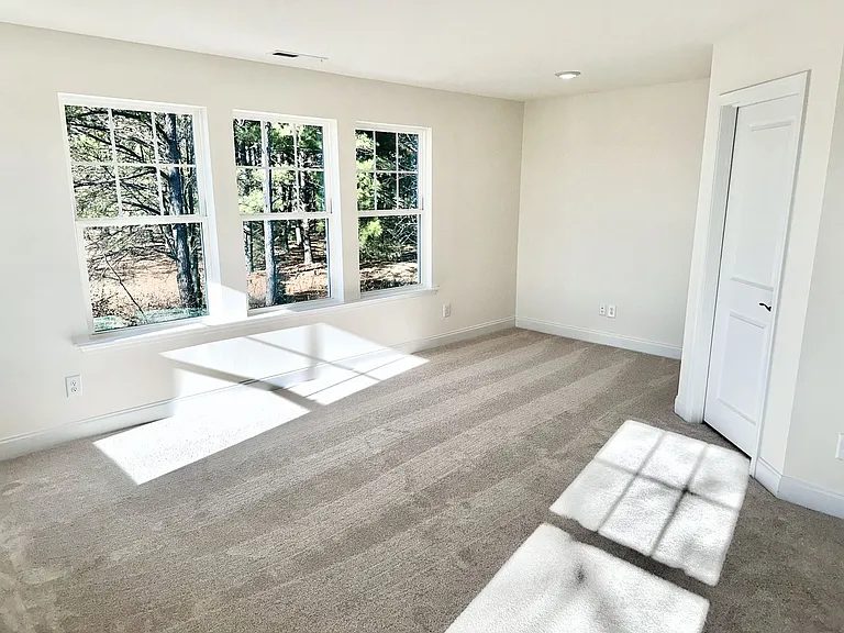156 Wildflower Cir — Photo 9